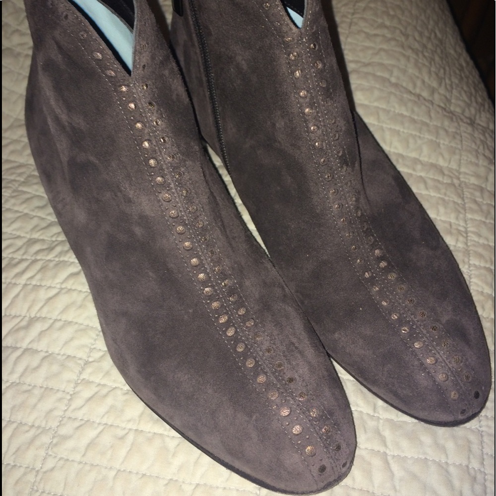 Thierry Rabotin Edie perforated booties sz 38 1/2